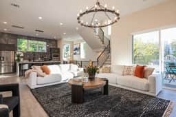 The Pinnacle: Designer 4BR with Rooftop in Rice Military - Image 2