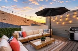Twin Homes w/ 2 Rooftops! Sleeps 20 - Image 2