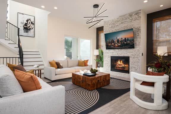 Sleeps 20! 2 Luxury Homes Side by Side - Image 2