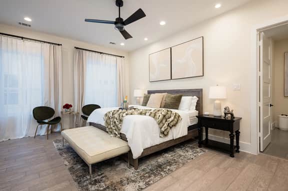 Sleeps 20! Luxury Twin Homes Near Dtown & NRG HTX