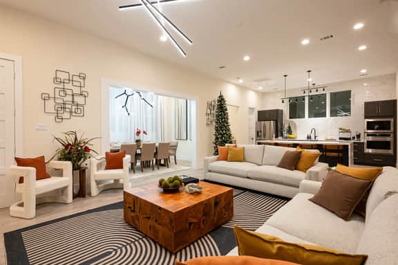 Sleeps 40! 4 Luxe Homes Together | Rice Military - Image 4