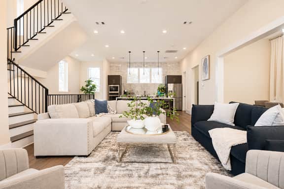 The Horizon: Skyline 5-Bed Retreat + Private Rooftop | Houston - Image 2